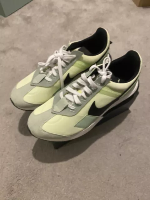 Nike thea volt discount liquid lime sz 11