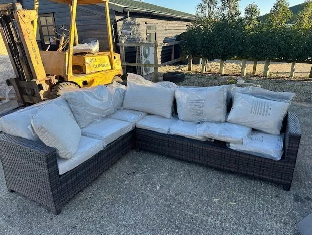 Valencia reversible rattan corner set discount