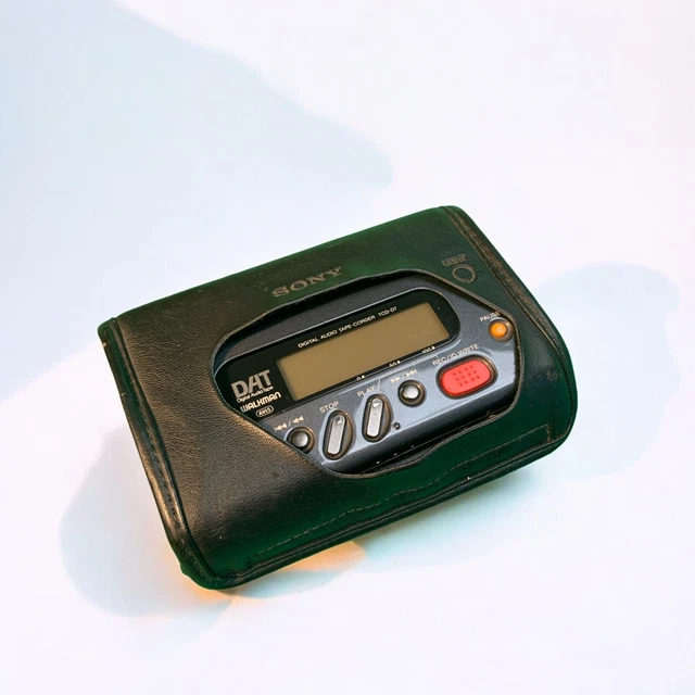 SONY TCD-D7 DAT WALKMAN 強まり SONY TCD-D7 DAT WALKMAN 強まり