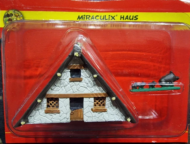 Collection Village D'Astérix Hachette - Maison Du Chef + Basse Cour, Figurines En Plomb, Occasion, édition 2016