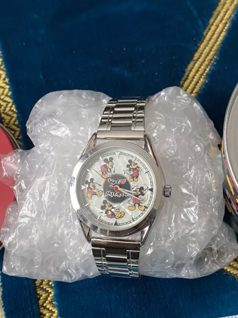 Tokyo Disney Land Mickey Mouse Watch Vintage NEW Stock