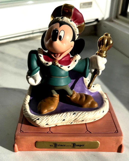 WDCC フィギュア　ミッキー WDCCのフィギュアをご紹介！「Magician Mickey」ミッキーの魔術師