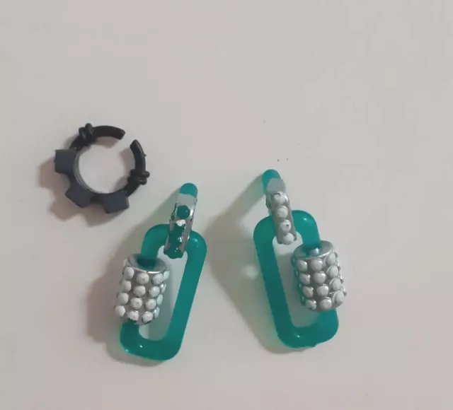 Shadow High Dolls Clothes. Berrie Skies Series 3 Fab Earrings & Bangle. NEW!!