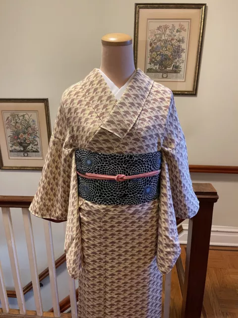 Silk Japanese Women’s Traditional Kimono with floral Fan Pattern (Kimono Only)