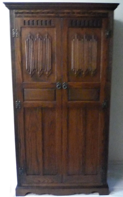 Old Charm Oak Double Wardrobe