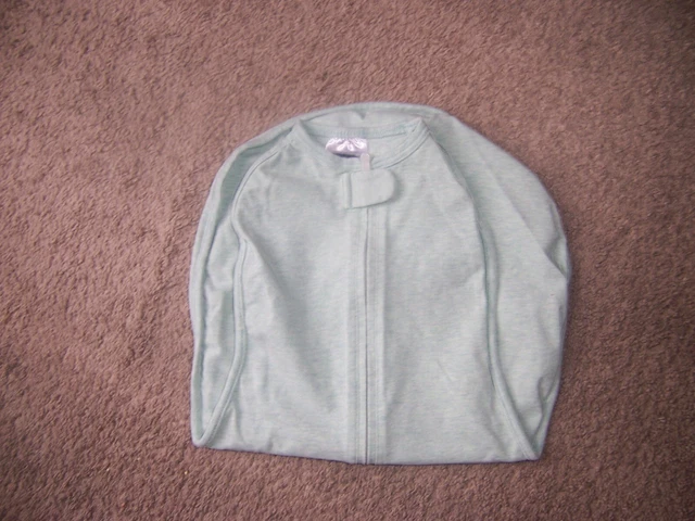 Woombie baby swaddle  Green  aprox 24 inches long