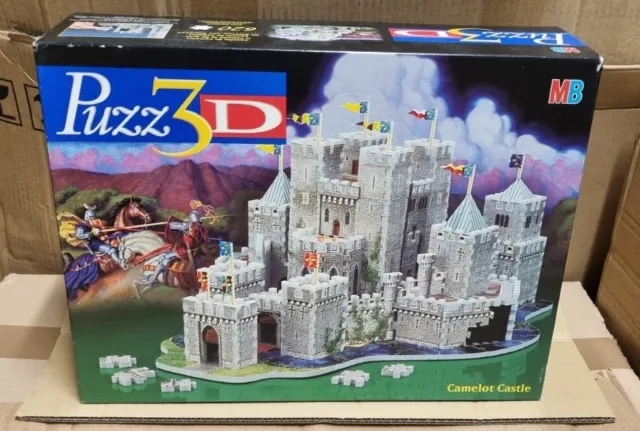 Camelot Castle Puzz 3D Puzzle MB 620 Teile Puzzel
