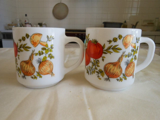 Lot De 2 Mugs Arcopal Vintage - Motif Campagne Avec Oies - Occasion