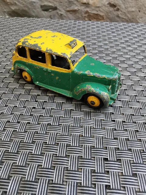 Austin Taxi  Dinky Toys England  1/43