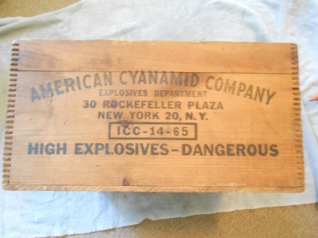 DYNAMITE BOX Vtg "30 ROCK"! NYC HIGH EXPLOSIVES Wood Crate AMERICAN CYANAMID Co.