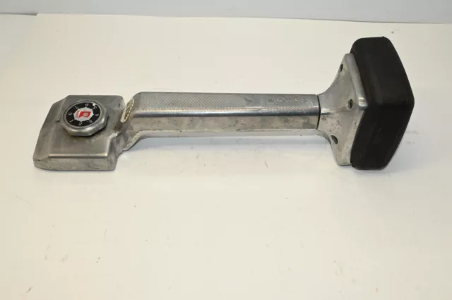 Roberts 10-412 Adjustable Foam Filled Deluxe Carpet Tool Knee Kicker Roberts 10-412 Adjustable Foam Filled Deluxe Carpet Tool Knee Kicker