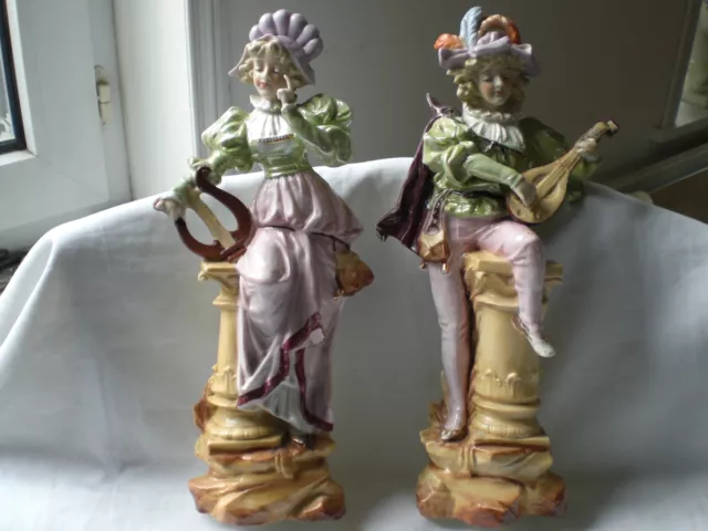 Couple De Biscuit Ancien De Musiciens Instrument Porcelaine Polychrome Statuette