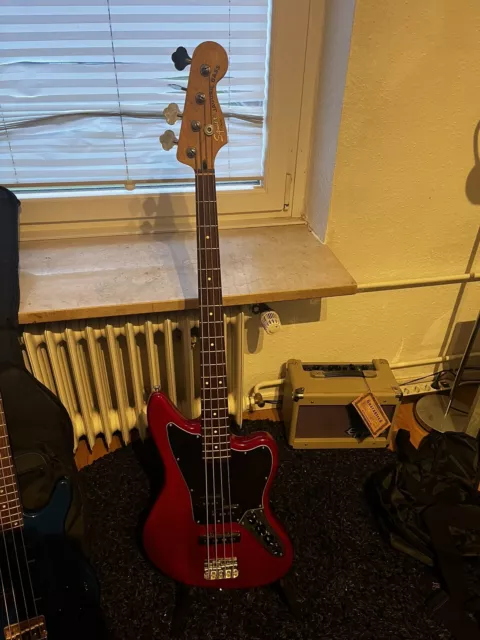 squier jaguar bass