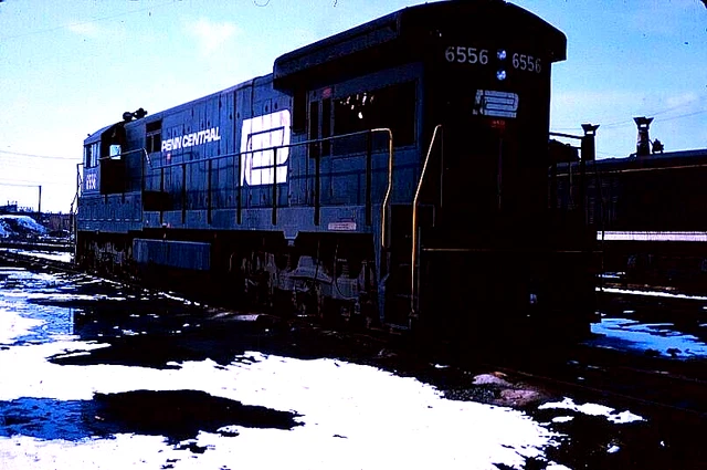Original Kodachrome Slide Penn Central U-33C #6556 Erie, Pa