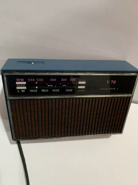 VINTAGE V-70 2-BAND  RADIO  AM(MW)-LW 1960S-1980s VERY RARE