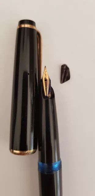 Montblanc Kolbenfüller No.32 Defekt + Zweite Kappe ! Feder 585