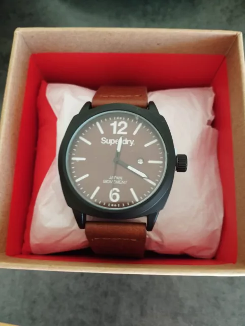 Neue Superdry Uhr Herren inklusive Originalverpackung und Label