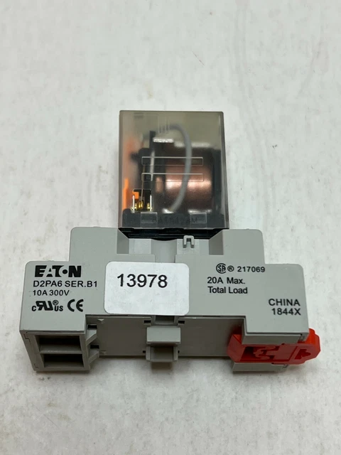 Eaton D2PA6 Series B1 10A 300V With D2RR2A Coil 120 Vac Control Relays