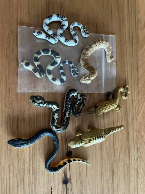 Cadbury YOWIE Snake/reptile Lot. 7 Toys