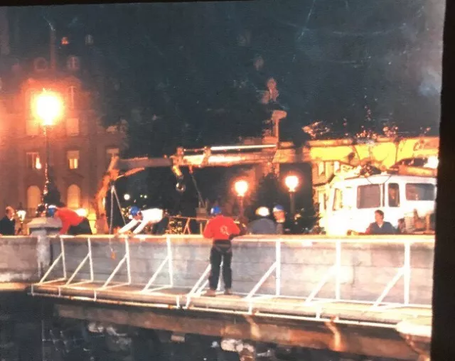 Christo “Pont Neuf Wrapped” 35mm Environmental Modern Art Slide