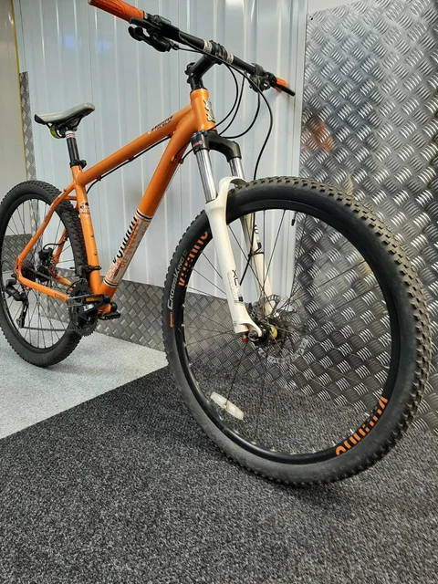 Voodoo aizan 2025 orange