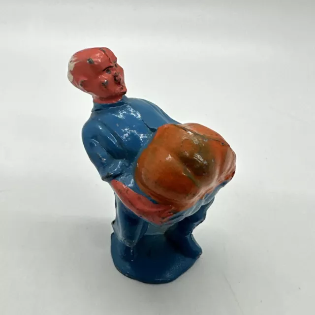 Vintage BARCLAY MANOIL MAN HOLDING A PUMPKIN LEAD FIGURE