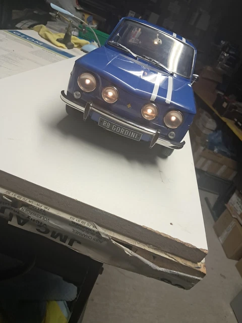 Maquette Heller R8 Gordini 1/24 - Rallye Monte-Carlo 68 - Paul Lengellé - Bon état