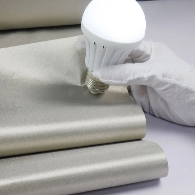 Salopette De Protection Anti-rayonnements électromagnétiques - Tissu Fibres Métalliques, Blindage Jusqu'à 39.7 DB, Taille L