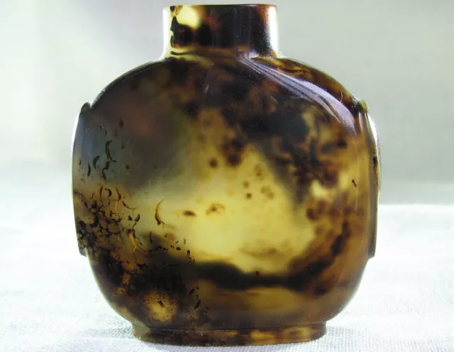 Antique Carved Agate Chinese Snuff Bottle