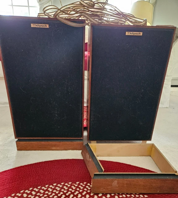 Klipsch kg4 floor speakers with Sony 5 CD Changer and Nakamichi Receiver Klipsch kg4 floor speakers with Sony 5 CD Changer and Nakamichi Receiver
