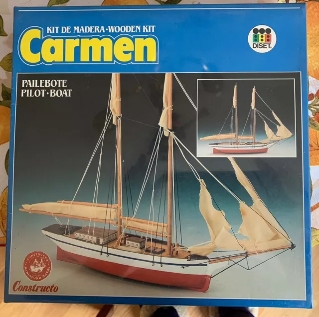 https://www.picclickimg.com/6OAAAOSwRD1lZQEw/Constructo-Carmen-Rare-Vintage-PILOT-BOAT-Wooden-Boat-Model.webp