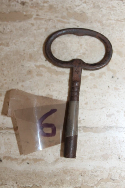 ANCIENNE CLE HORLOGE Pendule Cartel Carre De 3 Mm EUR 7,50 - FR