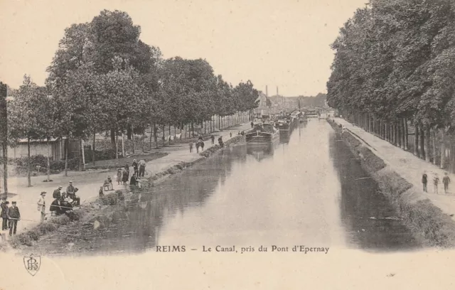 CPA 51 REIMS Le Canal pris du Pont d'Epernay