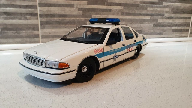 Miniature UT Models 1/18 – Chevrolet Caprice Police – Watkins Glen (UT0597) – Occasion