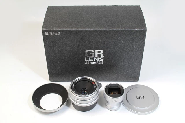 Ricoh GR 28 mm F/2.8 Silver Lens with Finder (For L39-Mount) **EXCELLENT**