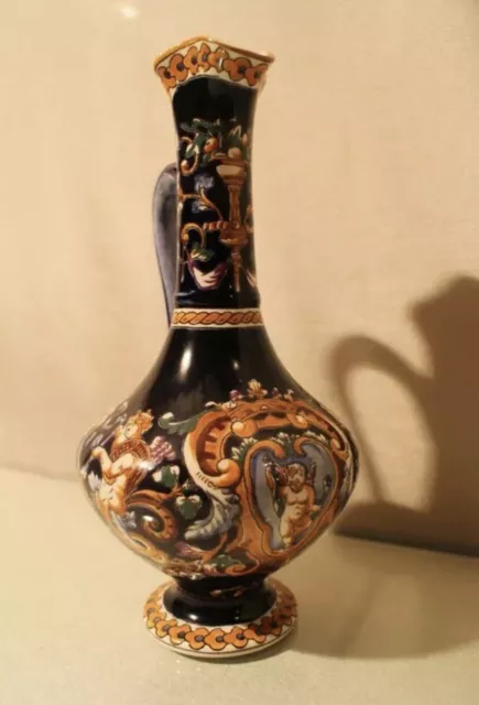 Grande & Ancienne Aiguière en faïence de Gien décor Renaissance italienne