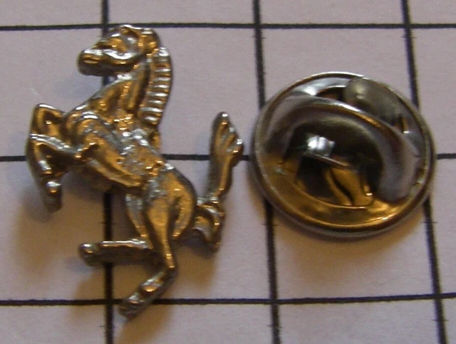 FERRARI PRANCING HORSE LOGO SILVER TONE Formula 1 F1 vintage pin