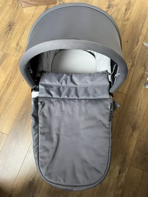 Baby Jogger City Mini, GT, Elite, Summit X3, Deluxe Carrycot + Adapters & Cover