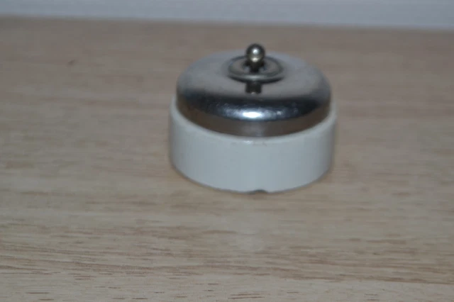 Interrupteur Ancien Legrand Antibes - Réf. 05201 - 220V - Neuf (état Neuf, Peut-être Sans Emballage)