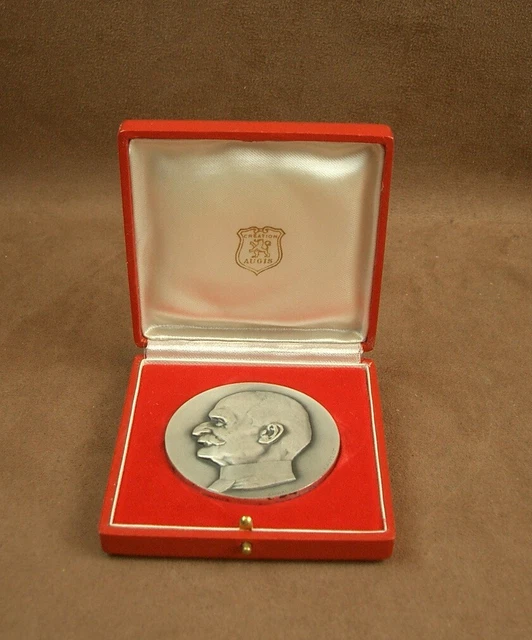 GROSSE MEDAILLE  en ARGENT " MARIUS BERLIET " LYON  SIGNÉE DULAC AUGIS EDITEUR