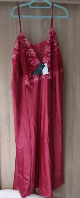 Joanna Hope Size 24/26 Red Satin Embroidered Fabulously Sexy Nightdress