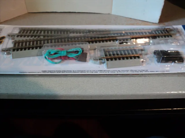 Ho Scale - 3 Bachmann E-Z Track N.S. #44566 #5 R/H Remote Turnouts. New!