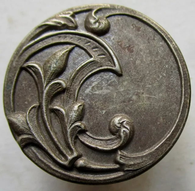 Bouton plat en métal argenté Motif fleur de lys style art nouveau, de 23 mm