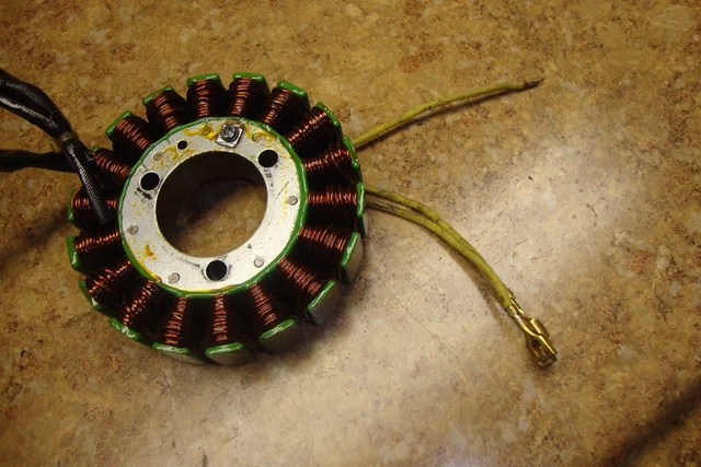2004 Suzuki GSX-R750 Gsxr 750 GSXR750 Motor Stator Spule Generator Magneto