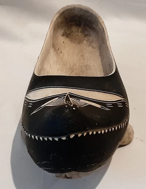 Antiguo zueco negro holandés en madera maciza 2
