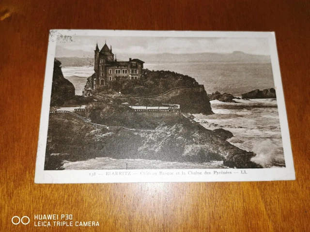 CPA - 64 - BIARRITZ Basque Castle and the Pyrenees Chain