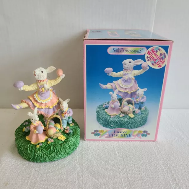 Easter bunnies music box Soft Expressions Easter figurine Musical wind up