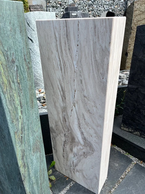 grabstein-naturstein-urnengrabstein-grabstele-grabmal-stele-heller