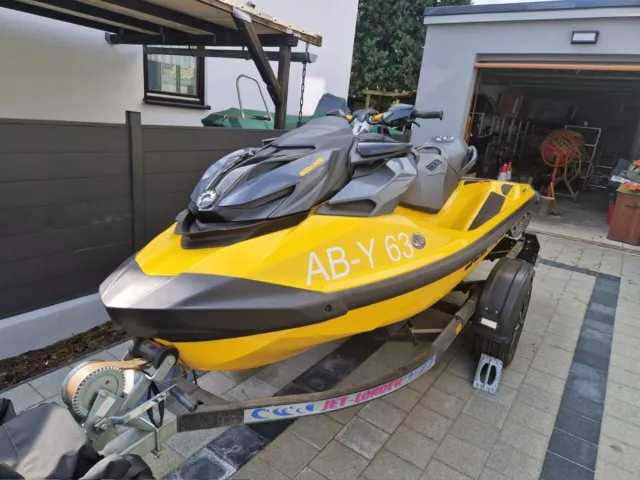 SeaDoo RXP 300  NEUWERTIG !!!!!  10 Std.!!!! inkl. Trailer und Persenning ....