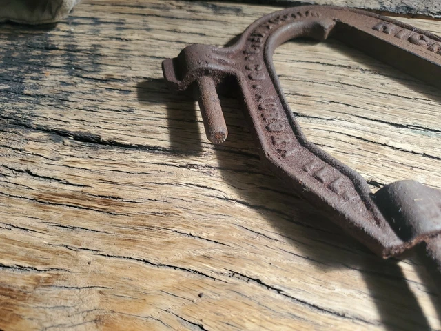 Vintage Antique Rusty Richards Wilcox Door Trolly Barn Door Roller Part 1881 5